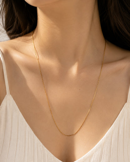 Classic gold chain