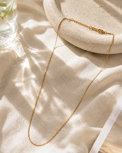 Classic gold chain
