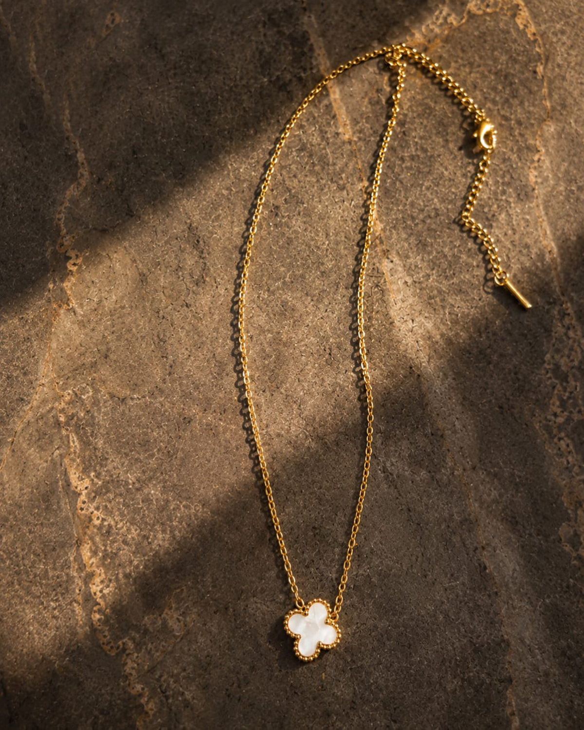 White Clover Pendant Chain