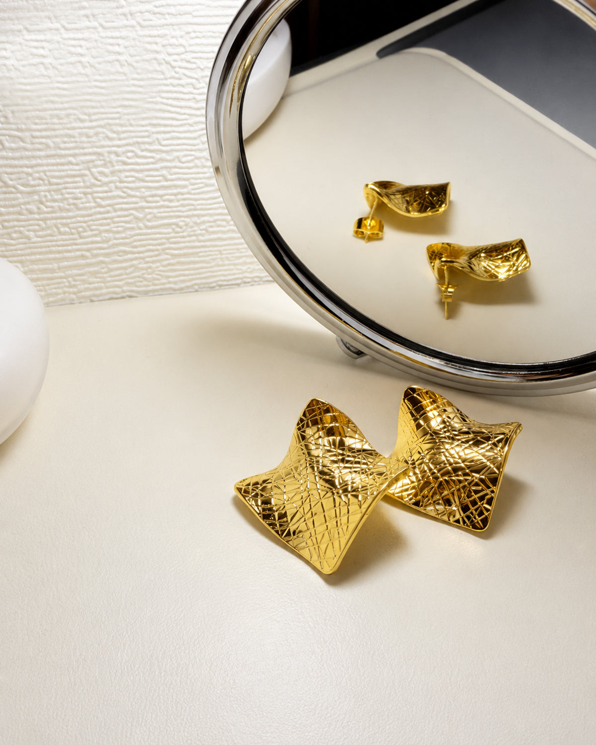 Square chunky earrings