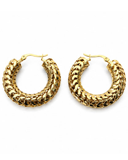 Twisted golden hoops