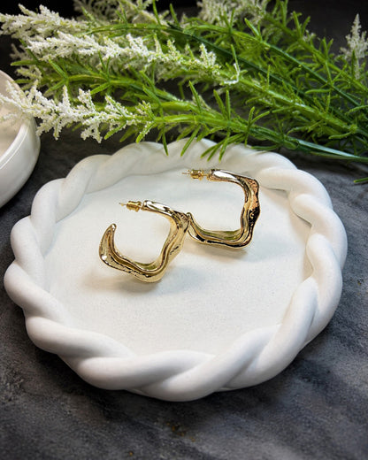 Geometric design golden hoops