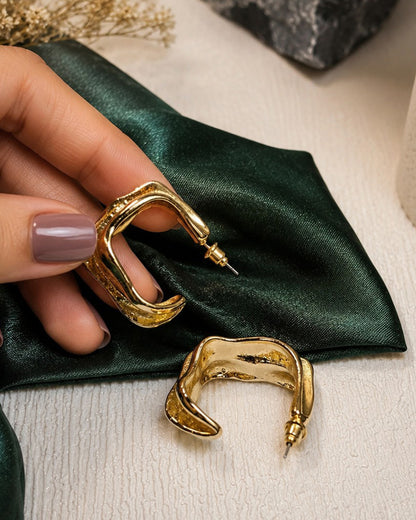 Geometric design golden hoops
