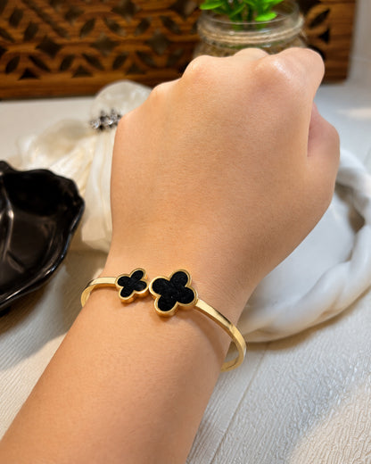 Golden Clove bracelet band