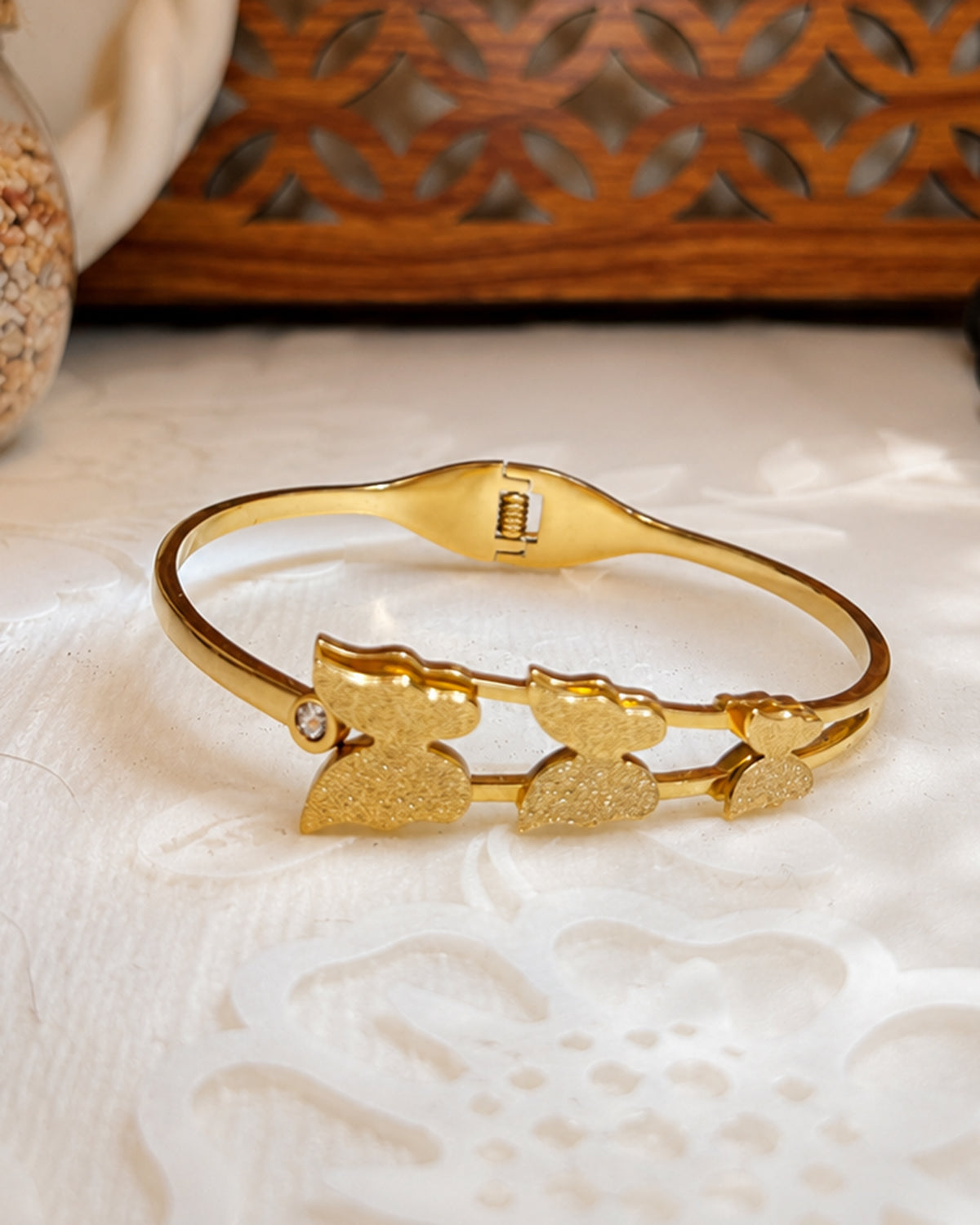 Golden three butterfly bracelet band